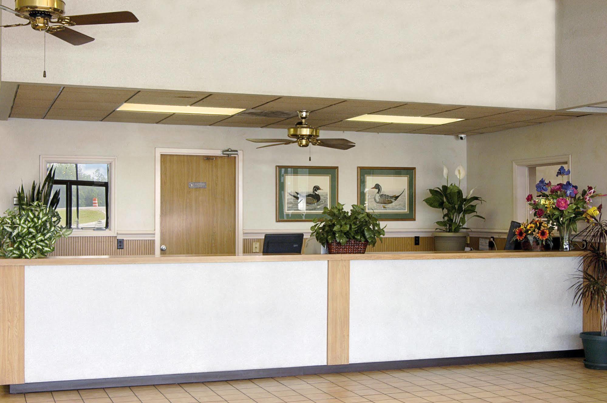 Howard Johnson By Wyndham Valdosta Dalaman gambar